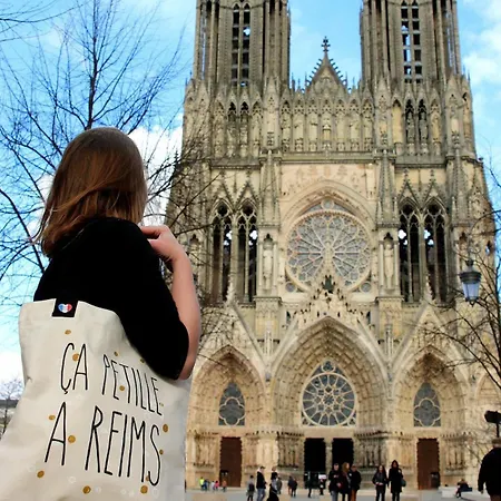 아파트 Cathedrale Espace Calme Et Lumineux *